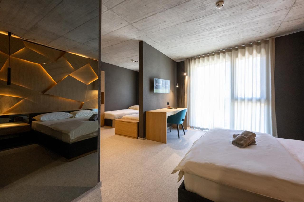 6532 Smart Hotel - Self Check-In Arbedo-Castione Exterior foto